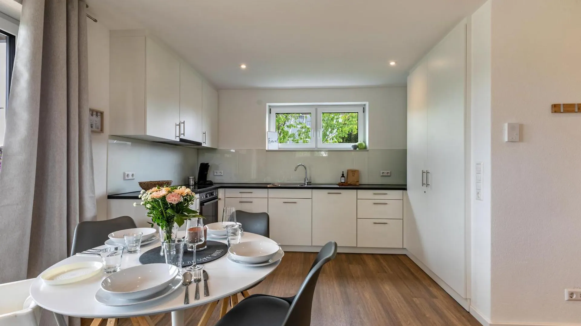 Studio 3 Parkside Apartments Guenzburg Germany
