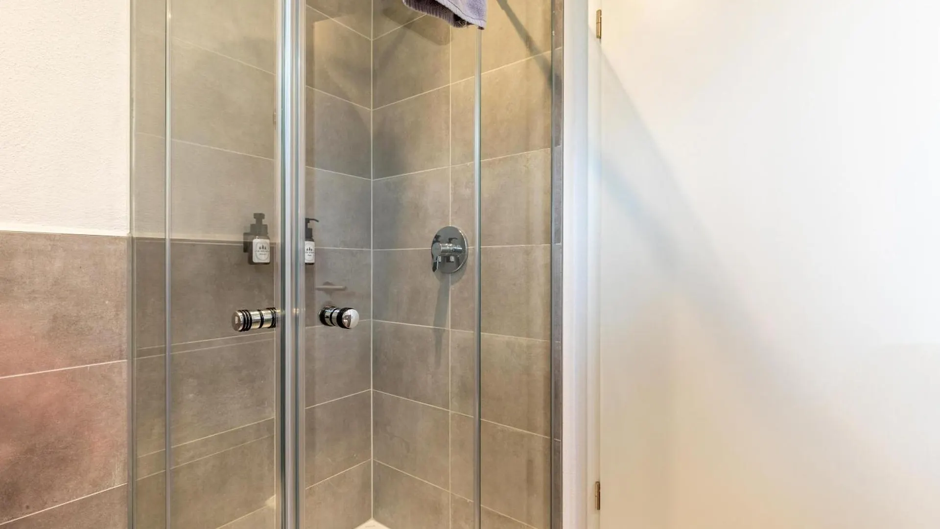 Studio 3 Parkside Apartments Guenzburg 0*,  Germany